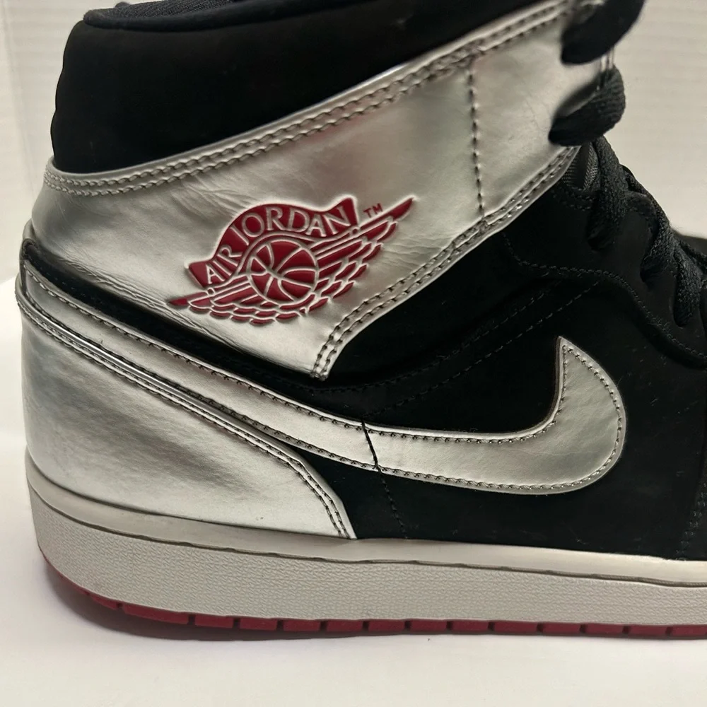 Air Jordan 1 Mid Johnny Kilroy Black Silver Red Shoes Mens 12 Sneaker 554724-057